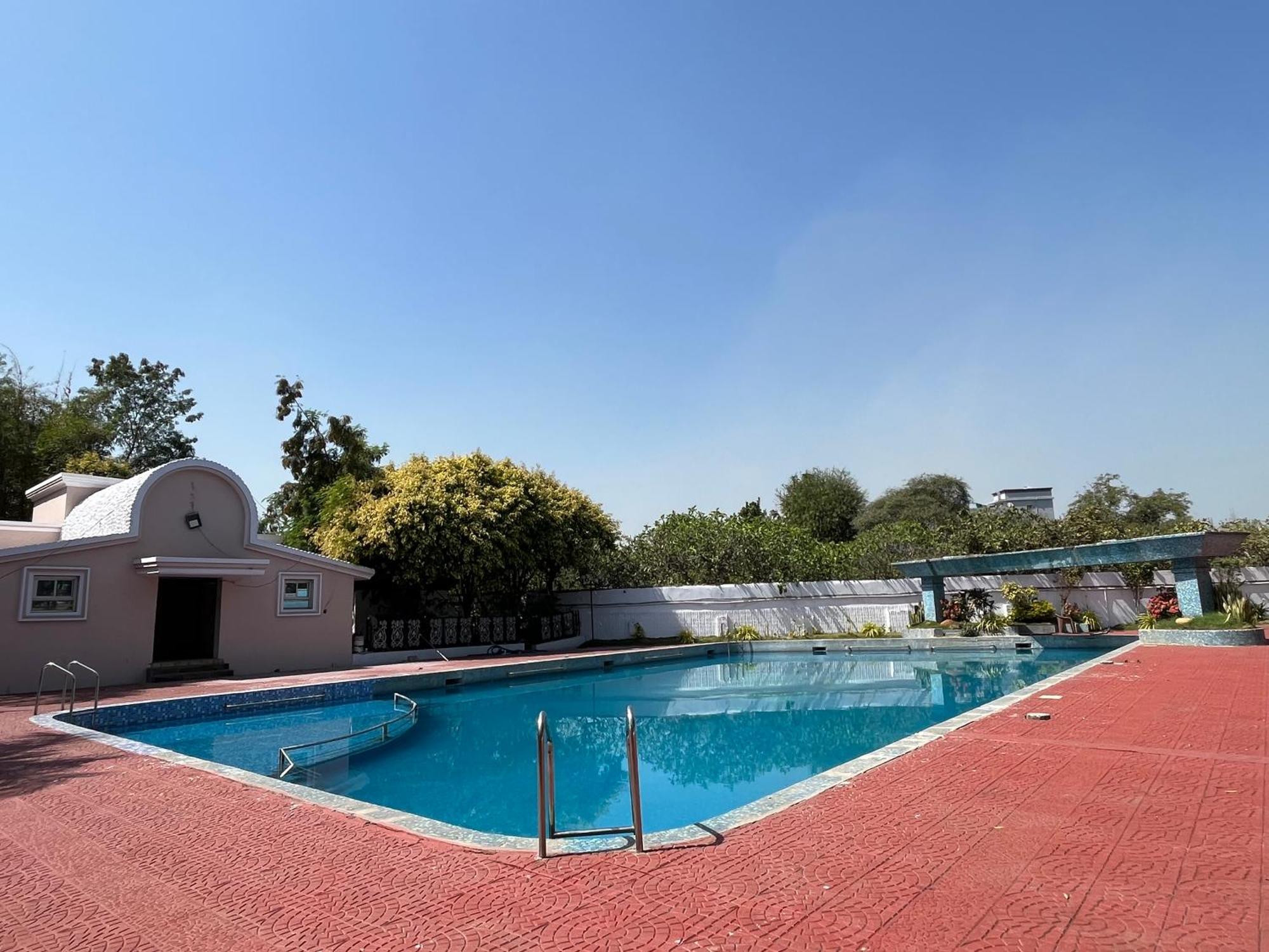 Soho House By Jayshrea Hotel Chandrapur Exterior photo